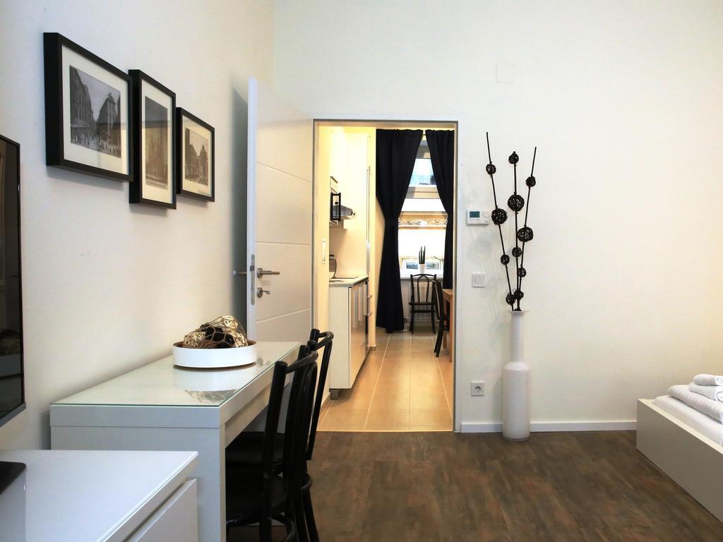 Flatprovider Comfort Eduard Apartment - Contactless Check In ウィーン 部屋 写真