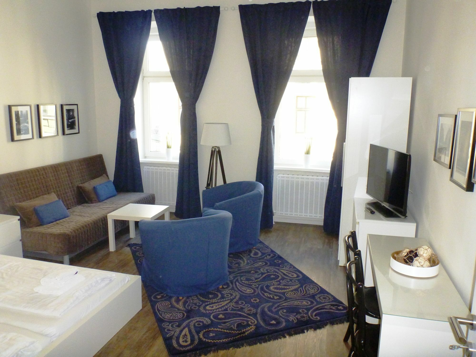 Flatprovider Comfort Eduard Apartment - Contactless Check In ウィーン エクステリア 写真